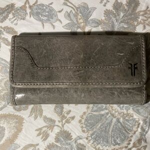 Women’s Gray Frye wallet